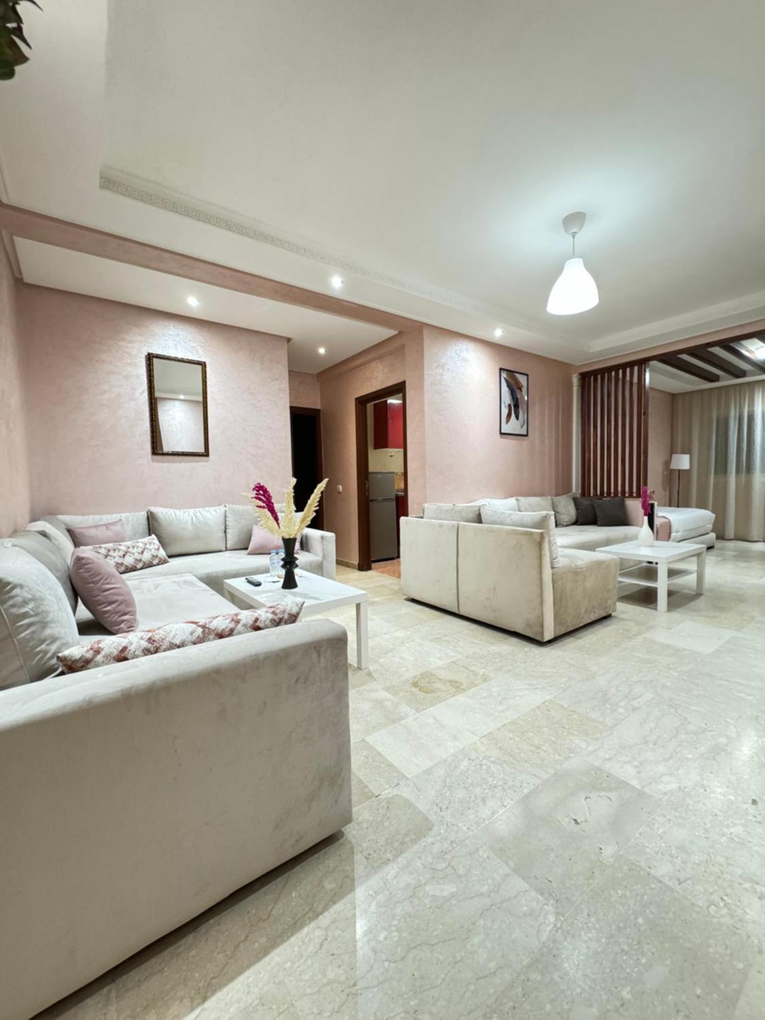 Suitouiss - Agdal 2 - Appartement A 2 Minutes De La Gare De Train Tgv Rabat Eksteriør bilde