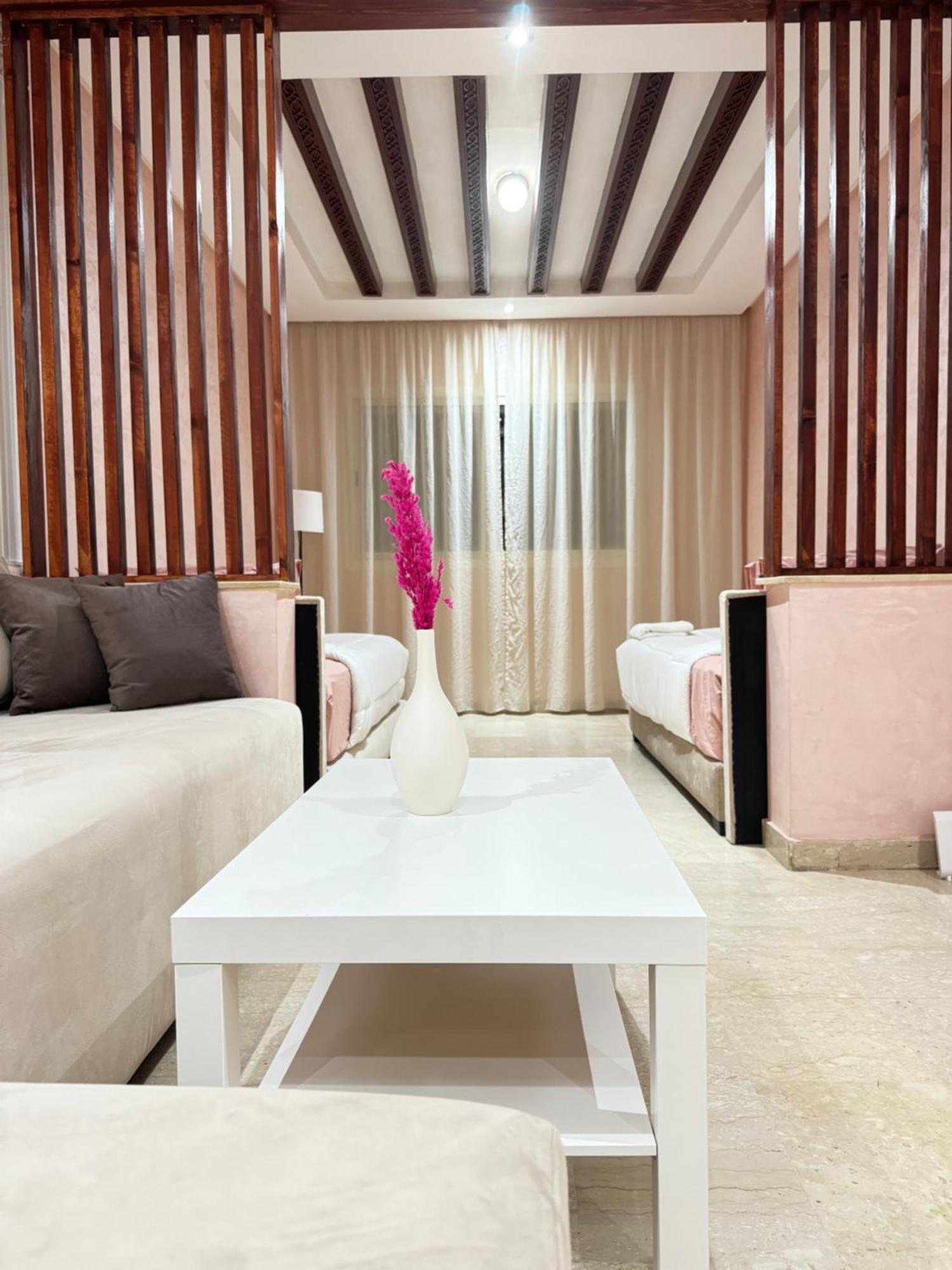 Suitouiss - Agdal 2 - Appartement A 2 Minutes De La Gare De Train Tgv Rabat Eksteriør bilde