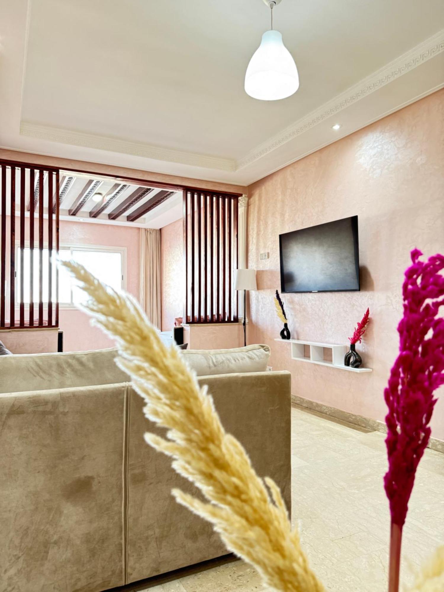 Suitouiss - Agdal 2 - Appartement A 2 Minutes De La Gare De Train Tgv Rabat Eksteriør bilde